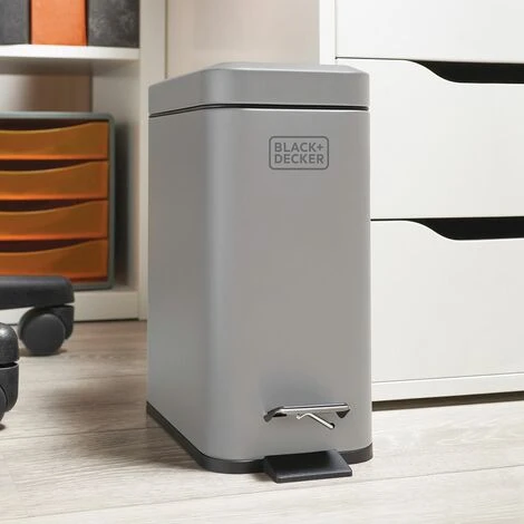 BlackDecker BLACK+DECKER BXBN00013E 5L Grey Pedal Bin With Soft Close Lid, Stainless Steel, 30cm X 14cm X 29cm 4 BlackDecker BLACK+DECKER BXBN00013E 5L Grey Pedal Bin With Soft Close Lid, Stainless Steel, 30cm X 14cm X 29cm - Image 4