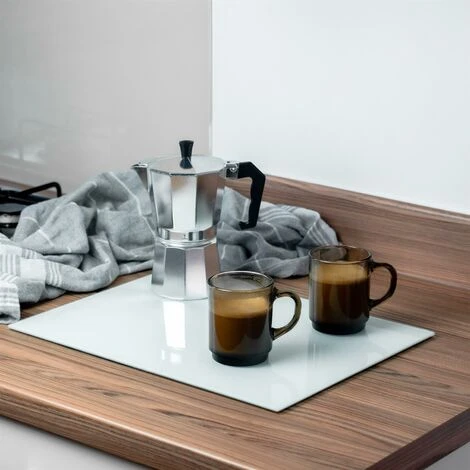 Harbour Housewares Glass Kitchen Chopping Board - 40 X 30cm - White 2 Harbour Housewares Glass Kitchen Chopping Board - 40 X 30cm - White - Image 2