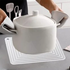 PESCE Silicone Trivet Mat For Hot Dishes/Heat Resistant Pot Holder, Non Slip Thick Flexible Hot Pads For Kitchen Table White -Vonshef shop 78325748 4